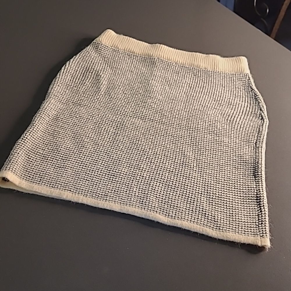 SIONI sz L knit skirt